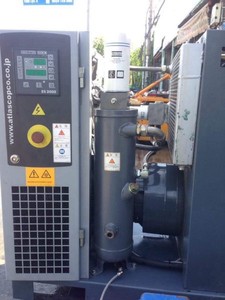 Máy nén khí trục vít cũ Atlascopco 15kw 20hp (2011)