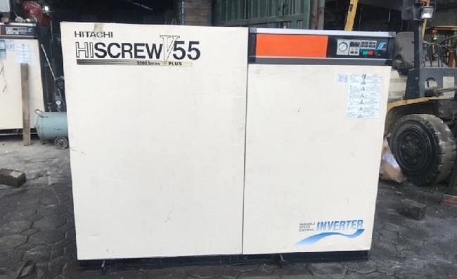 Máy nén khí Hitachi 55kw Vạn Lợi luôn vận hành trơn tru, tiết kiệm điện năng.