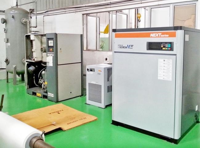 Máy nén khí trục vít Hitachi Vạn Lợi là hàng chính hãng chất lượng cao.