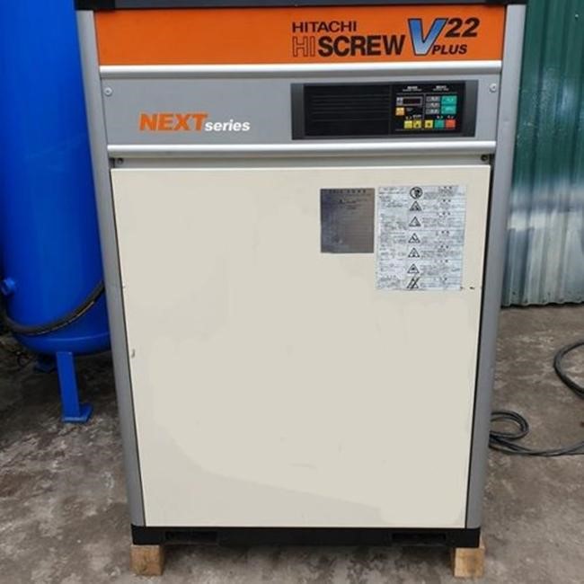 Máy nén khí trục vít có dầu vận hành rất bền bỉ.