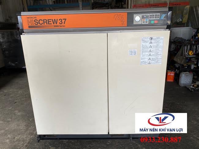 Máy nén khí trục vít Hitachi HCM được Vạn Lợi nhập khẩu từ Nhật Bản.